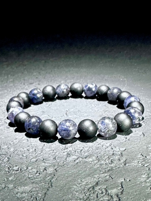 Bransoletka iolitu i turmalinem