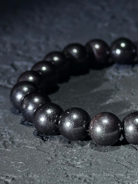 Bransoletka z drewna sandałowca